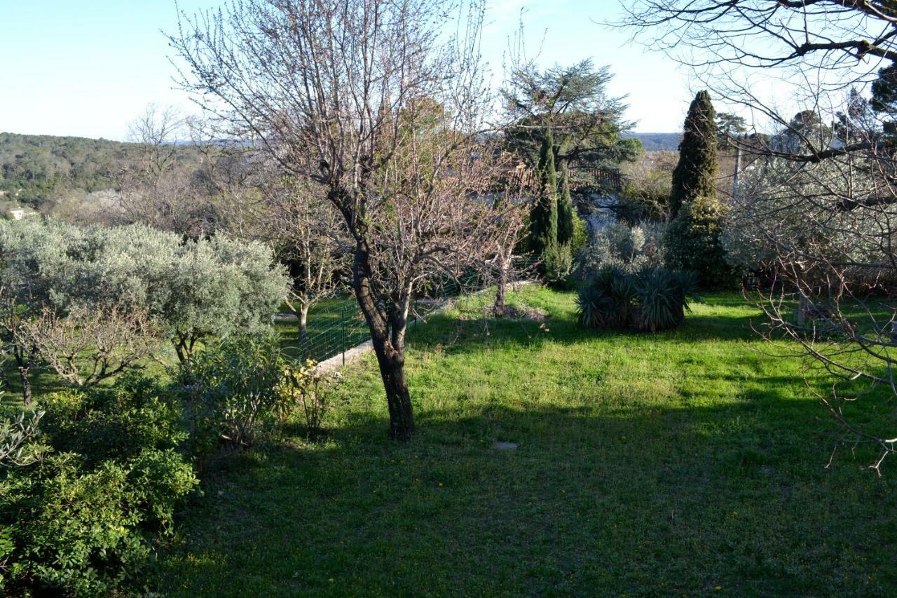 לינה וארוחת בוקר Uzès L'Oustalet מראה חיצוני תמונה